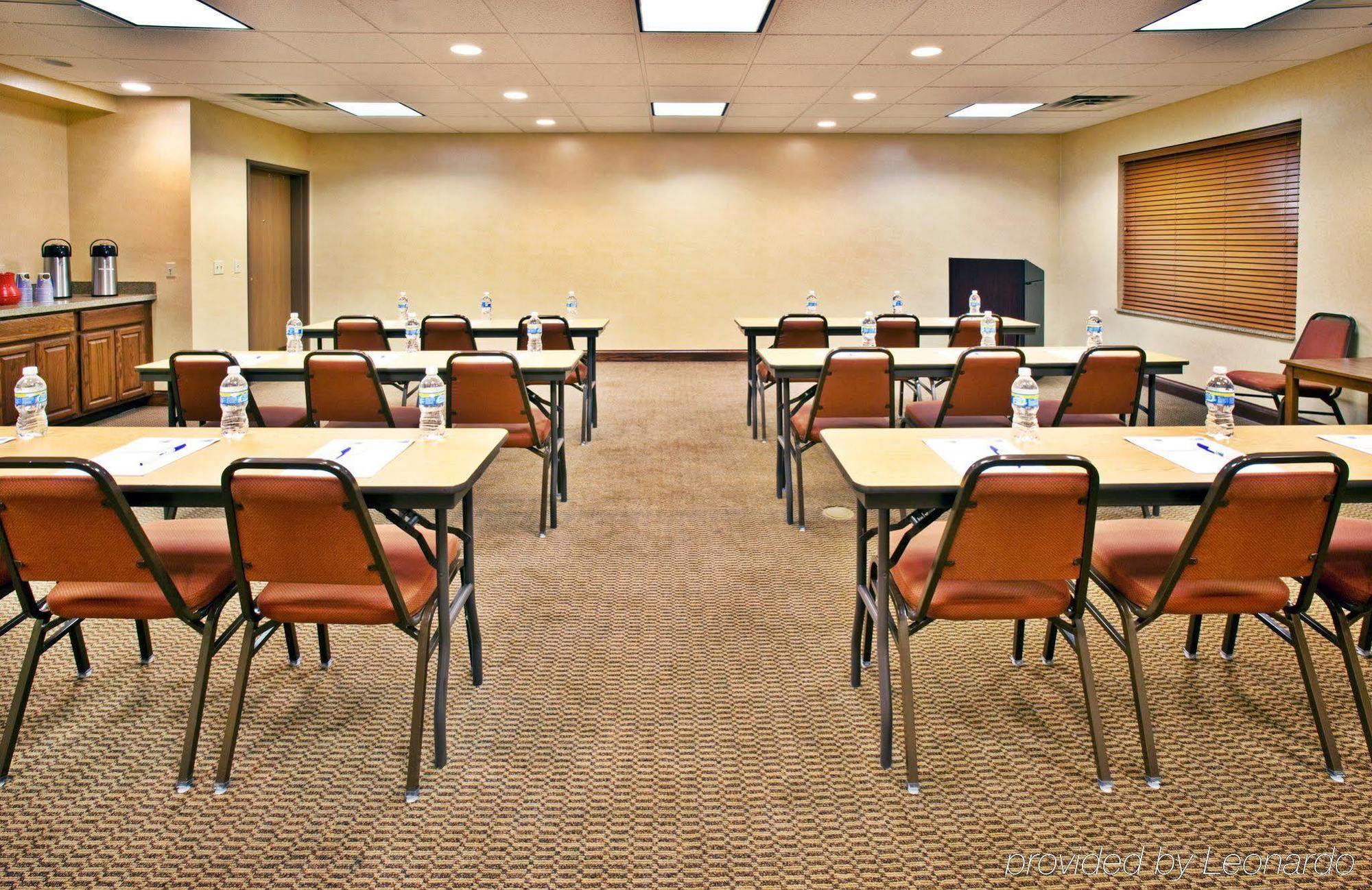ฮอลิเดย์ อินน์ เอ็กซ์เพรส แอนด์ สวีท แจ็คสันวิลล์ South Jacksonville ภายนอก รูปภาพ